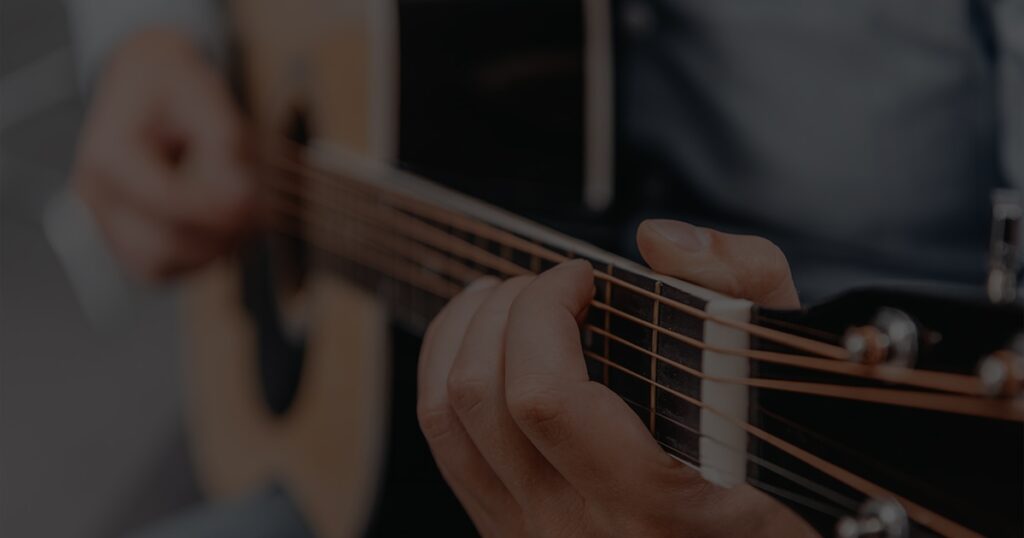 How to Choose an Acoustic Guitar for Beginners